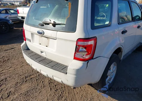 2011 Ford Escape Xls from USA, damaged, VIN 1FMCU0C75BKB70352